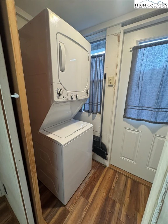 Image number 5 for the current listing