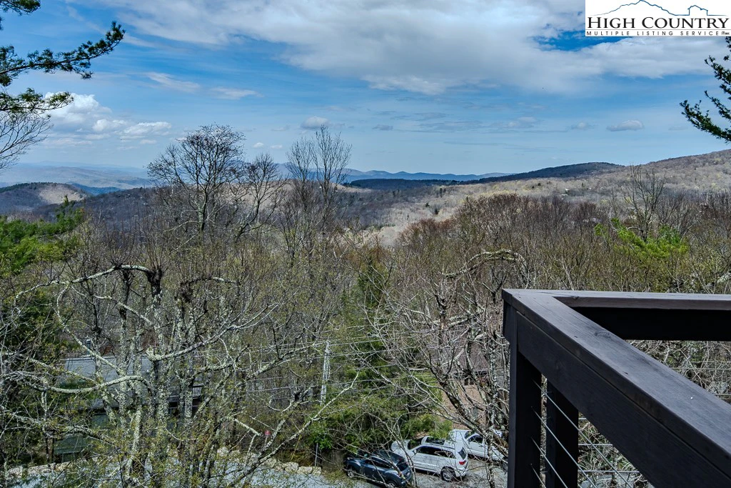 Image number 11 for the current listing