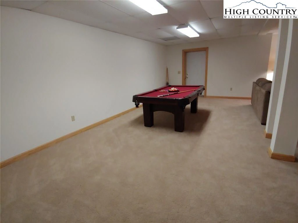 Image number 6 for the current listing