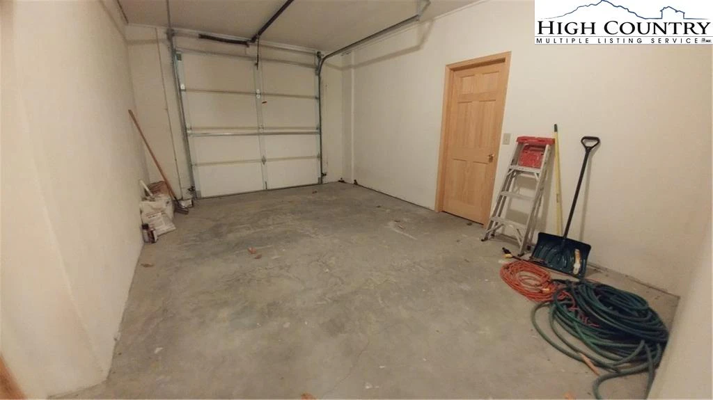 Image number 12 for the current listing