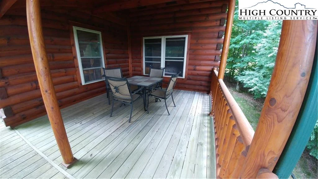 Image number 13 for the current listing