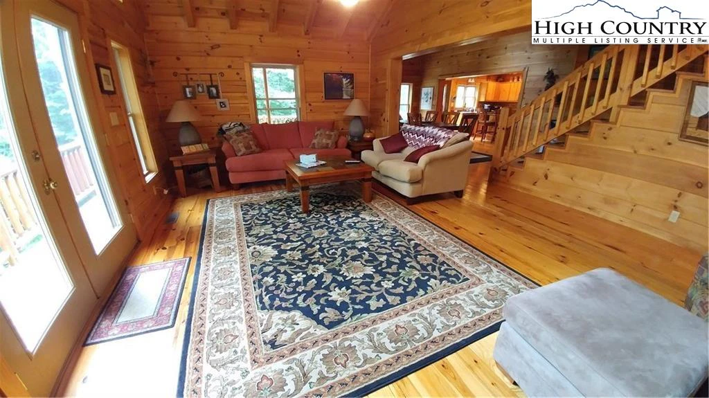 Image number 22 for the current listing