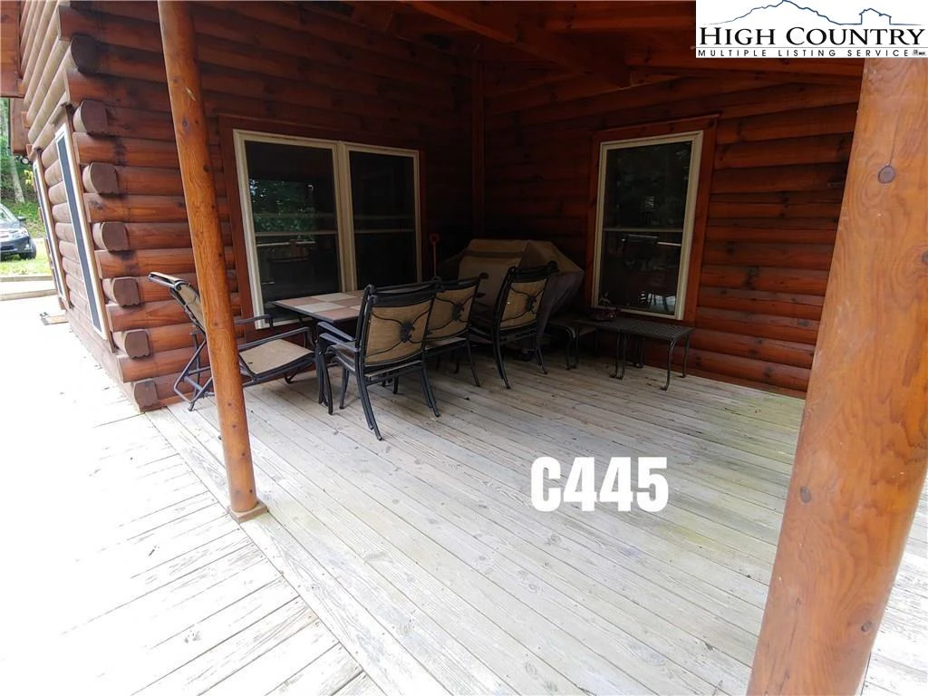 Image number 16 for the current listing