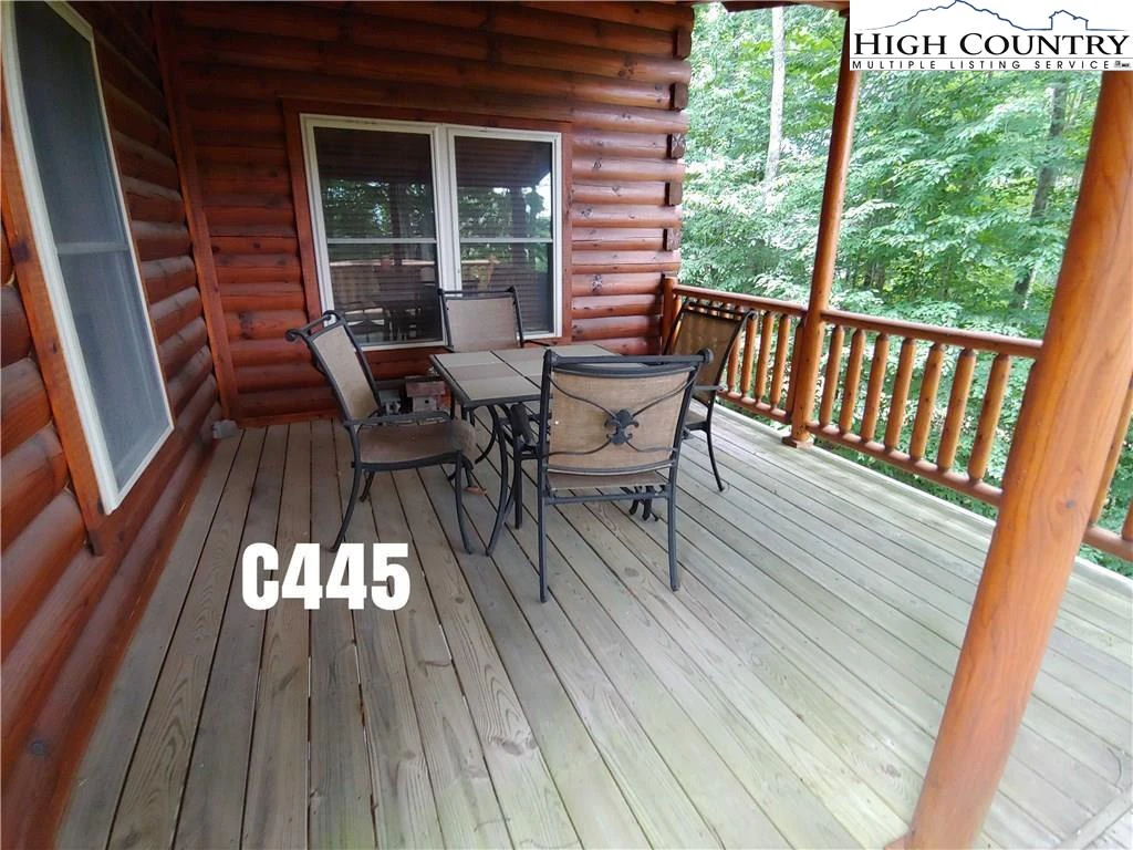 Image number 17 for the current listing