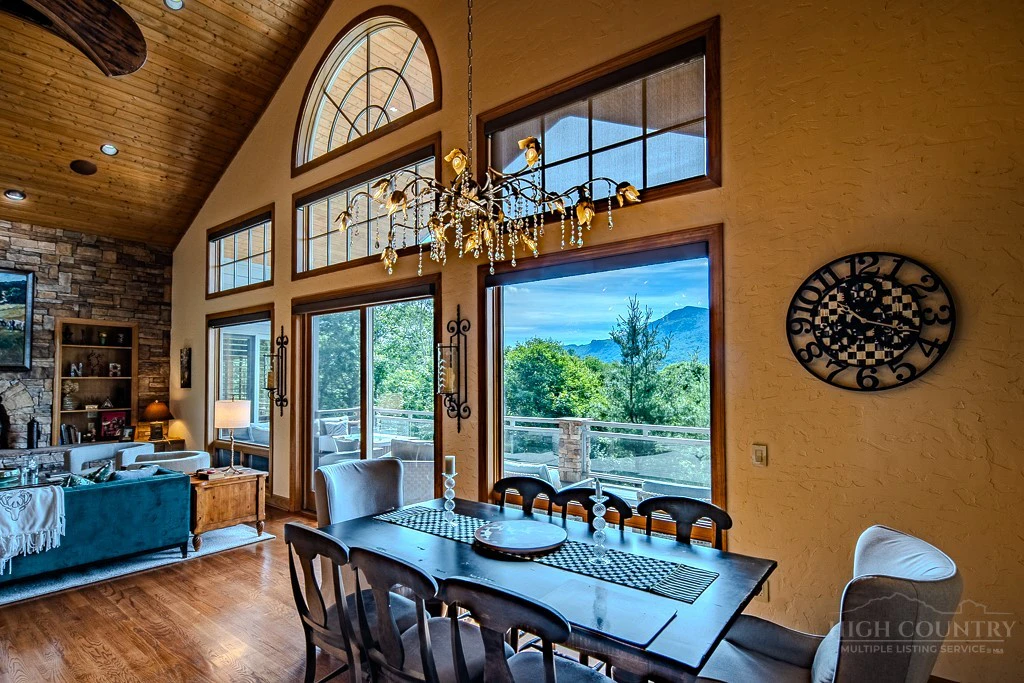 Image number 7 for the current listing