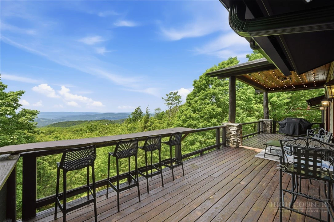 Image number 13 for the current listing