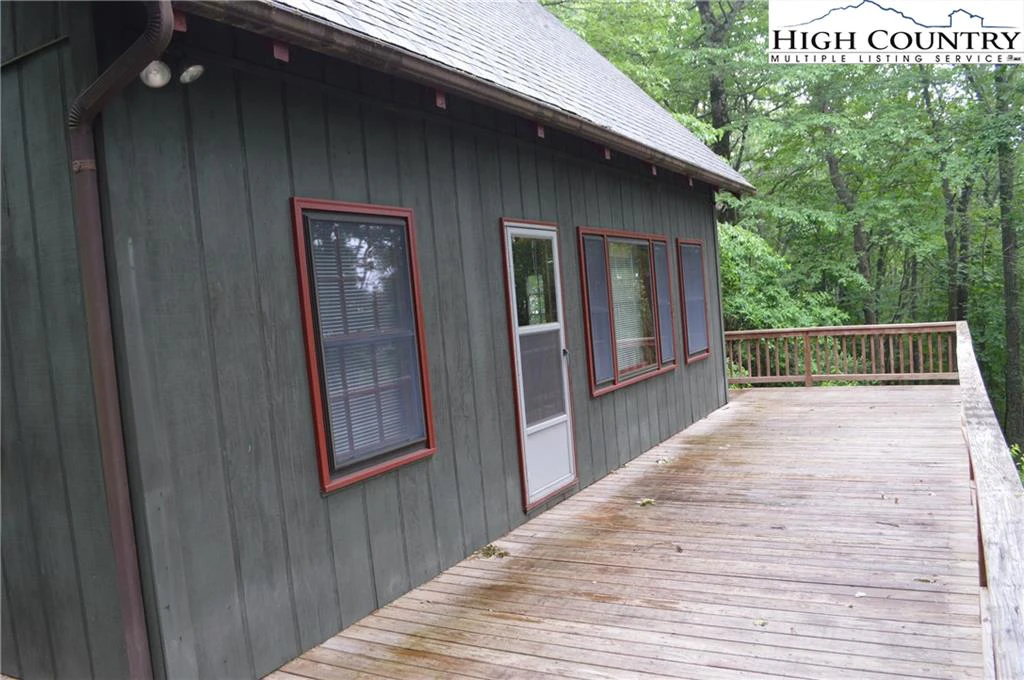 Image number 6 for the current listing