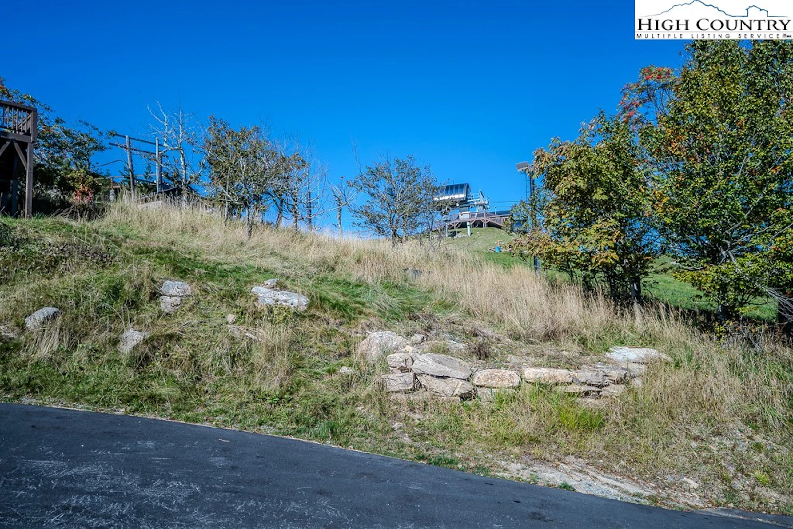 Image number 9 for the current listing