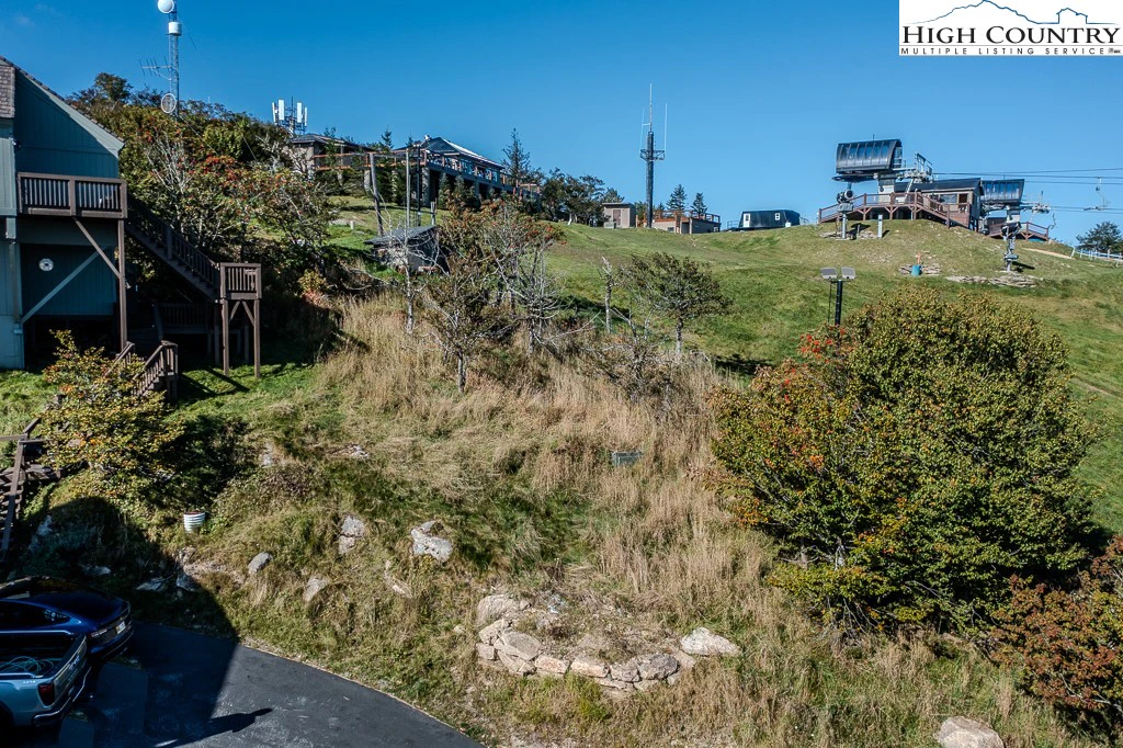 Image number 7 for the current listing