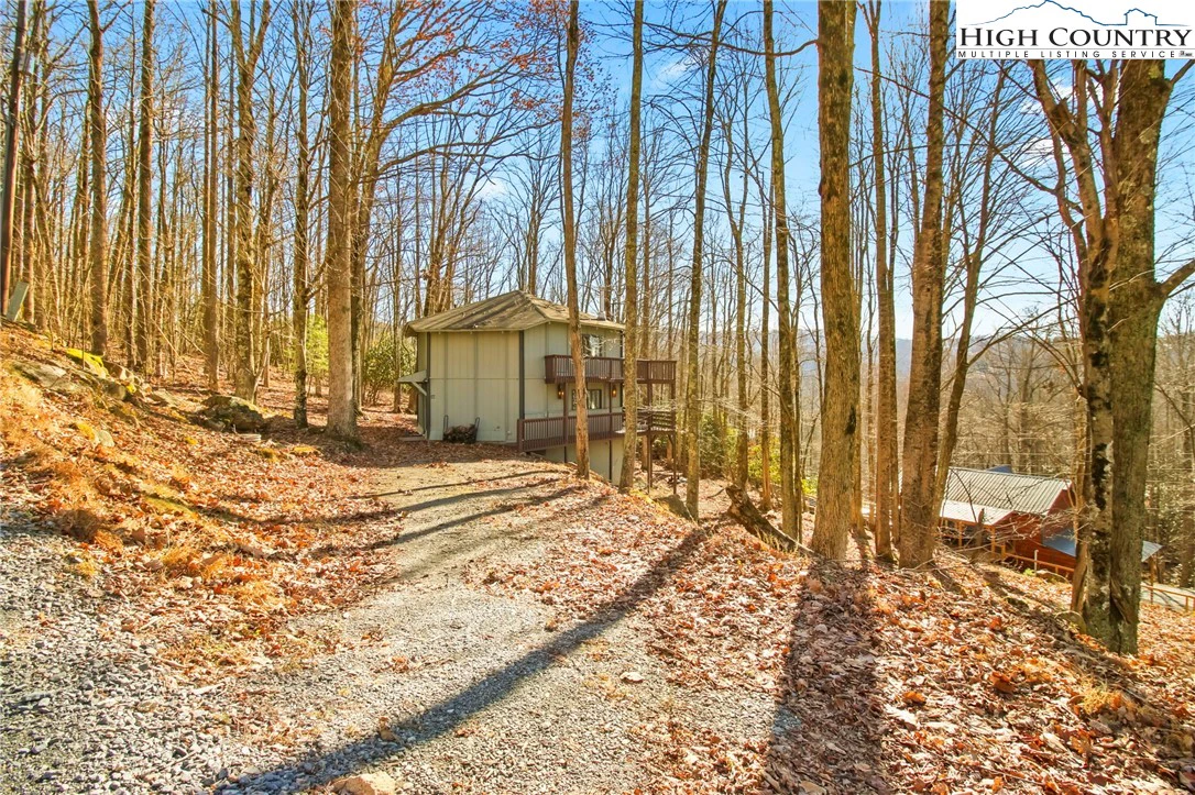 Image number 20 for the current listing