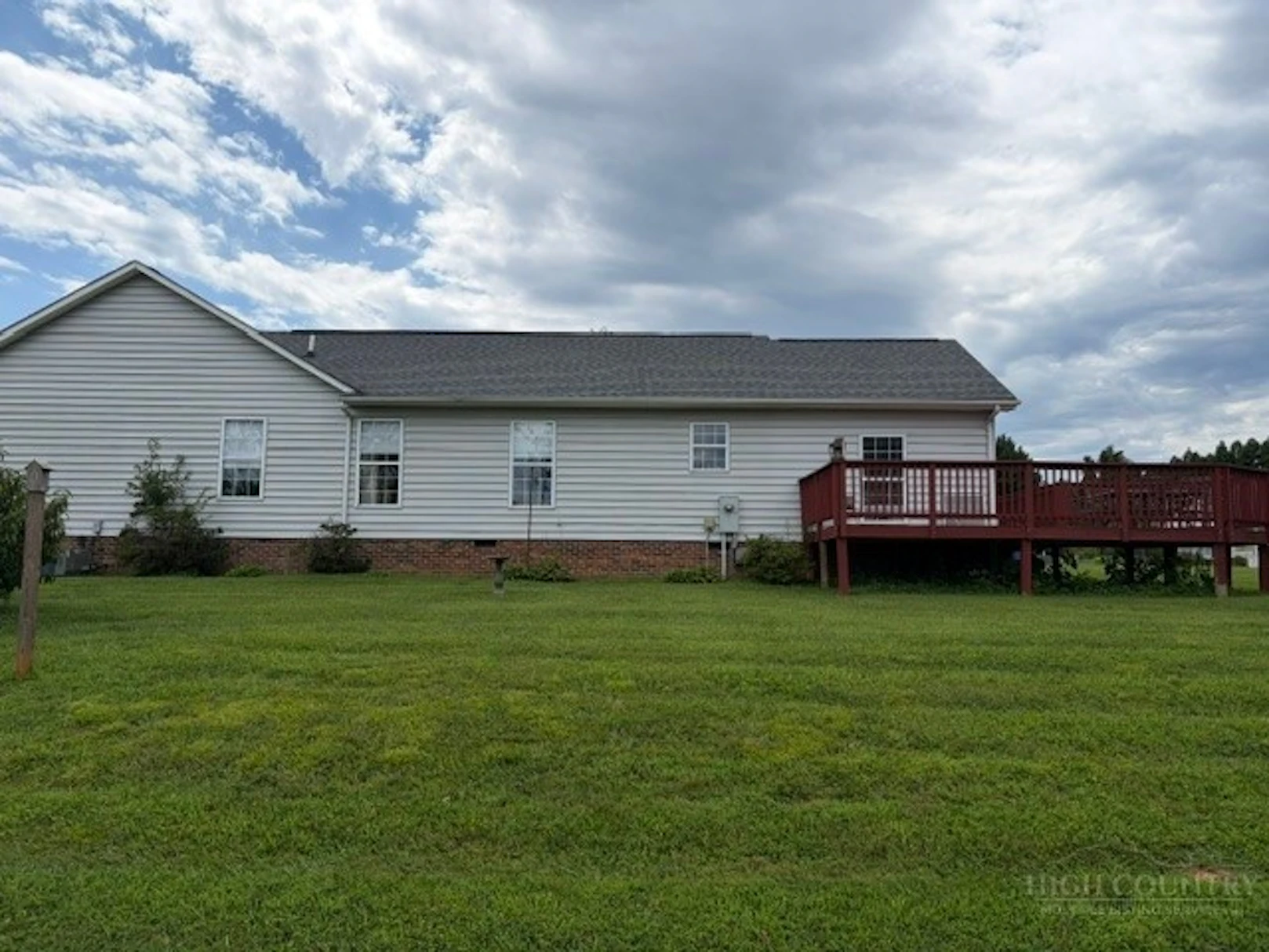Image number 2 for the current listing