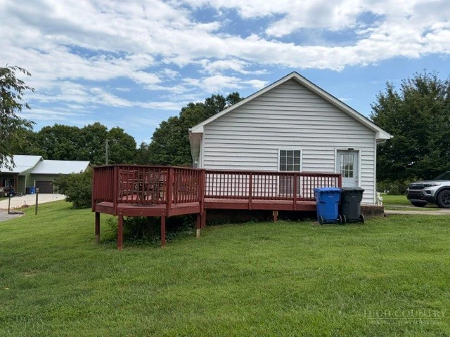 Image number 3 for the current listing