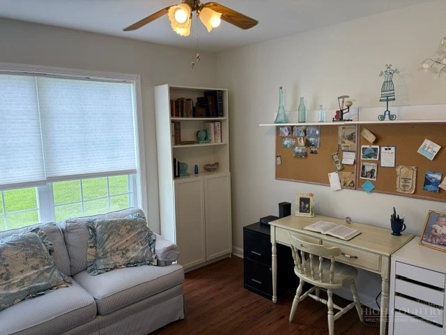 Image number 14 for the current listing
