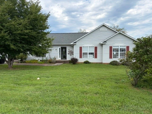 Image number 18 for the current listing