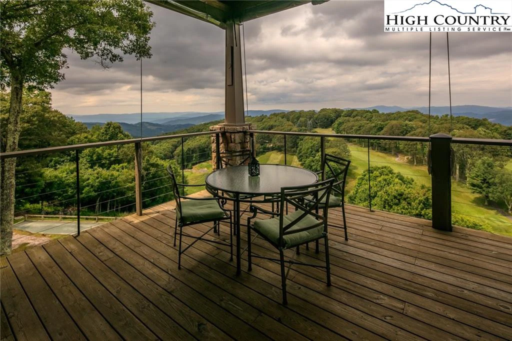 Image number 18 for the current listing