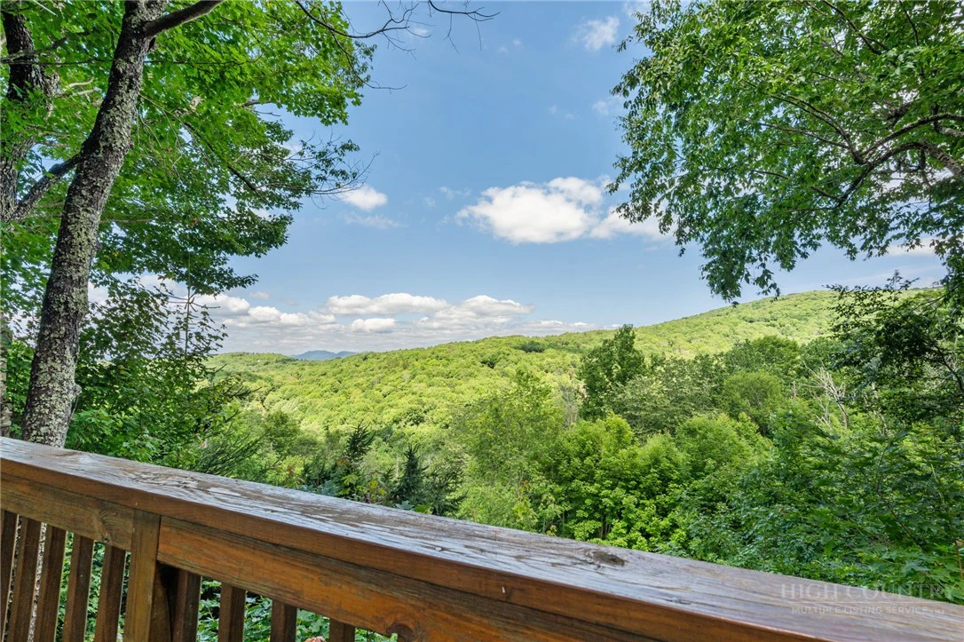 Image number 6 for the current listing