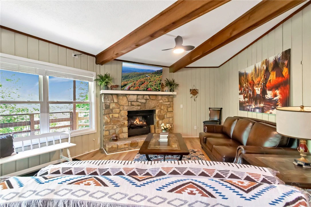 Image number 6 for the current listing