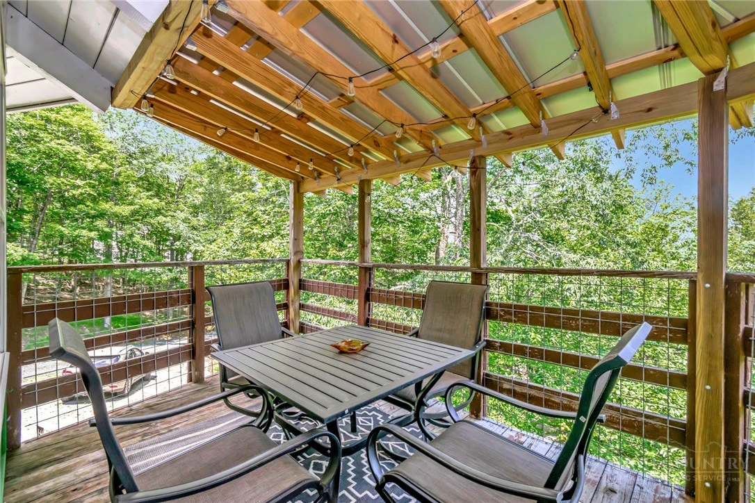 Image number 10 for the current listing