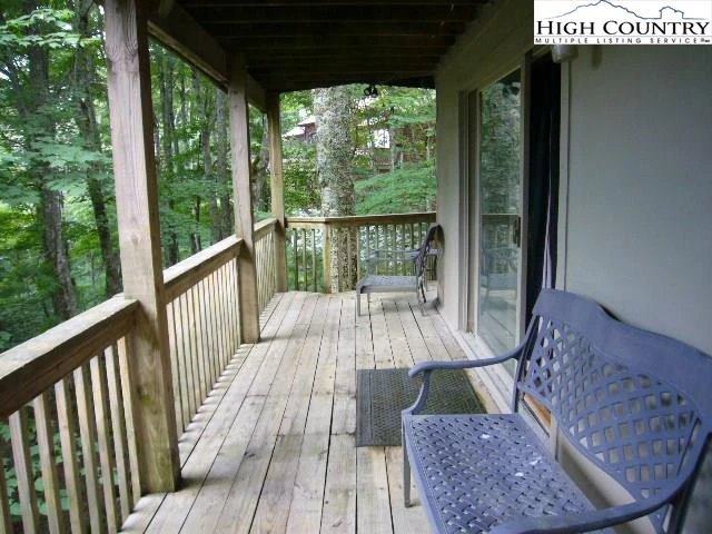 Image number 4 for the current listing
