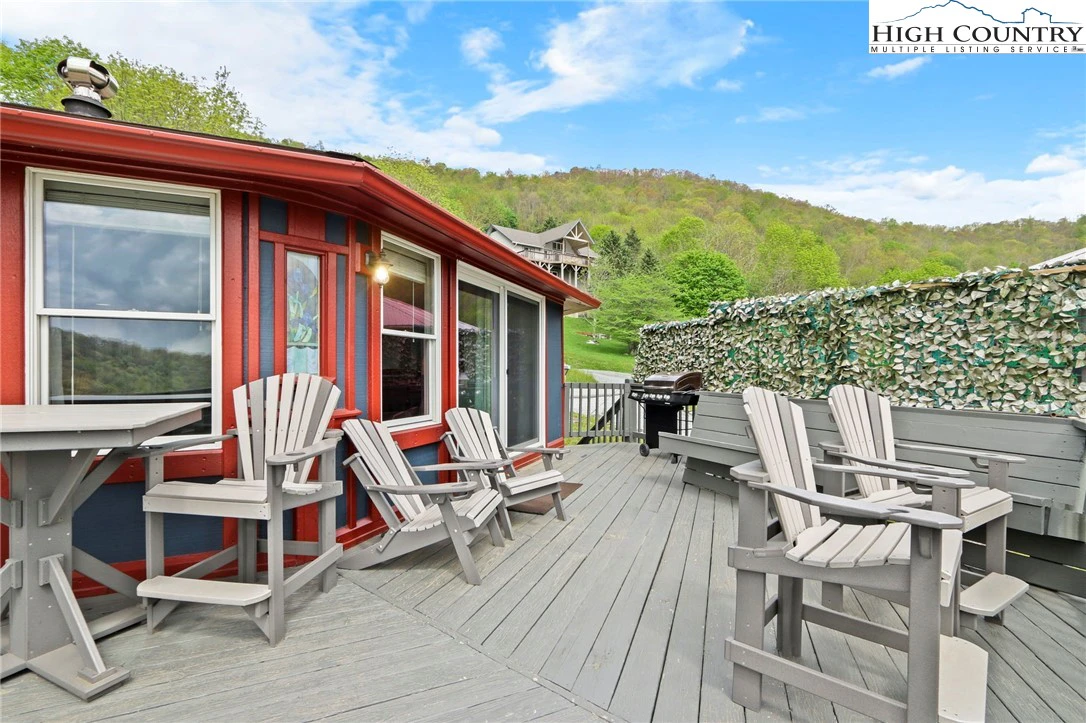 Image number 10 for the current listing