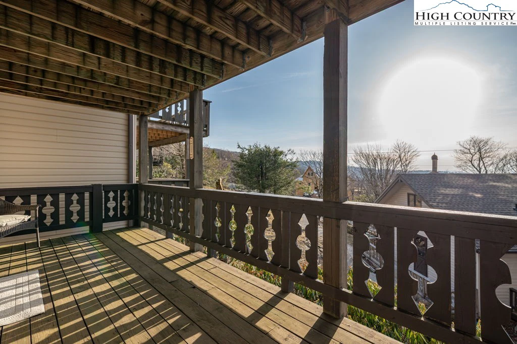 Image number 7 for the current listing