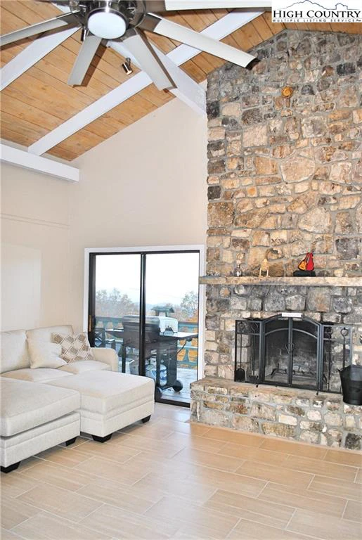 Image number 21 for the current listing