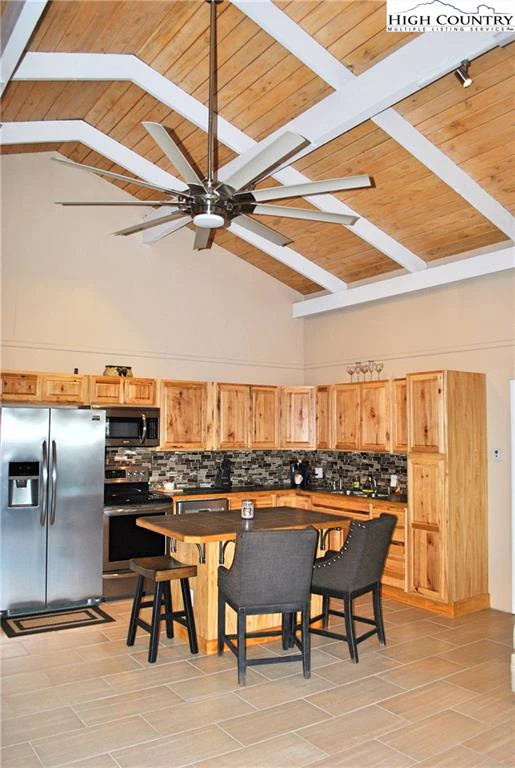 Image number 19 for the current listing