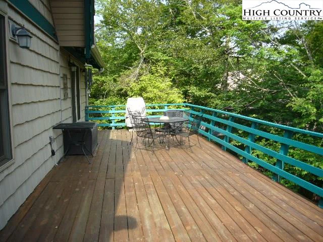 Image number 5 for the current listing
