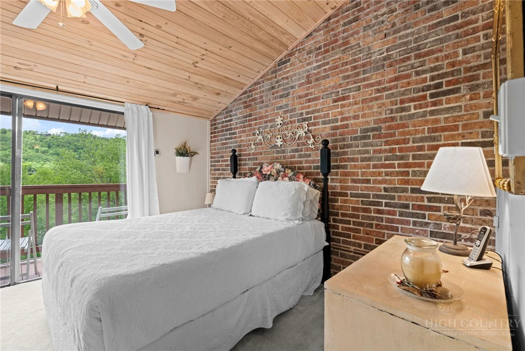 Image number 12 for the current listing
