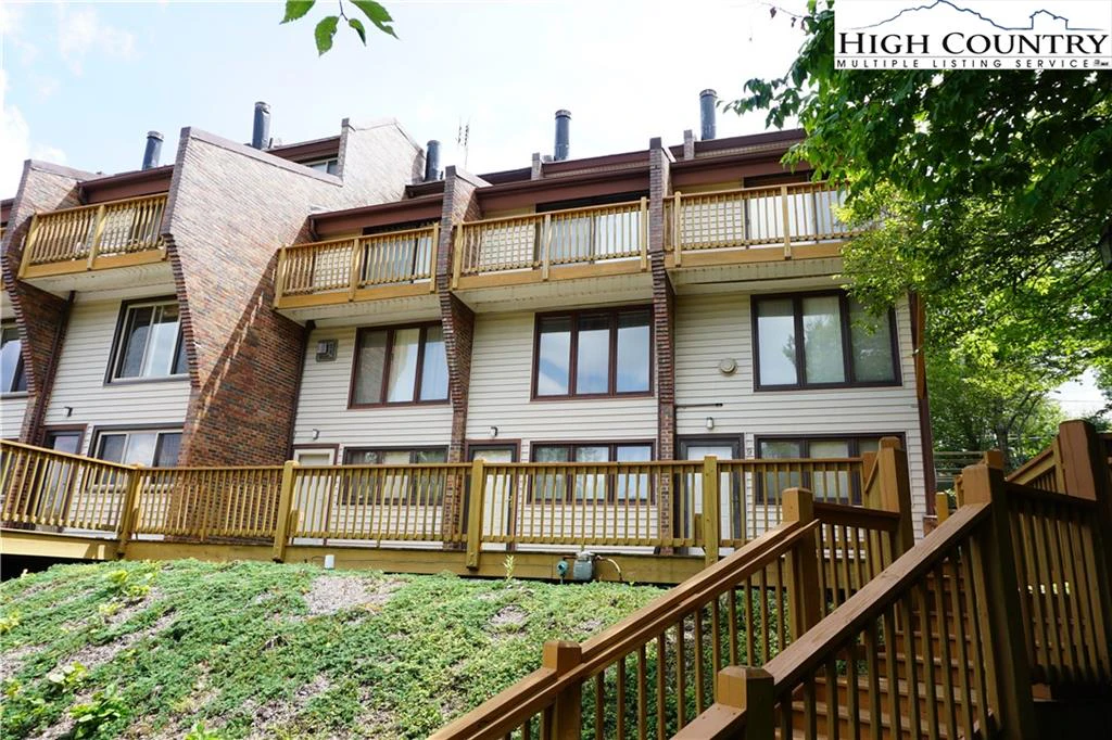 Image number 4 for the current listing