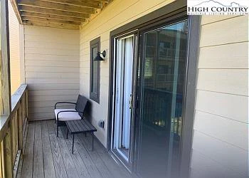 Image number 9 for the current listing