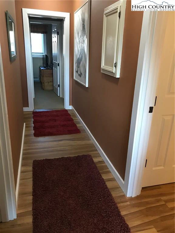 Image number 7 for the current listing