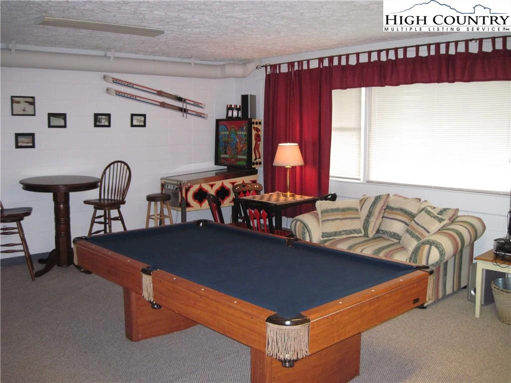 Image number 5 for the current listing
