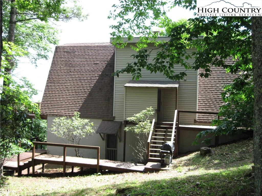 Image number 20 for the current listing