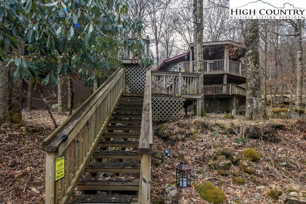 Image number 1 for the current listing