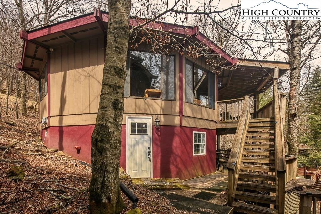 Image number 21 for the current listing