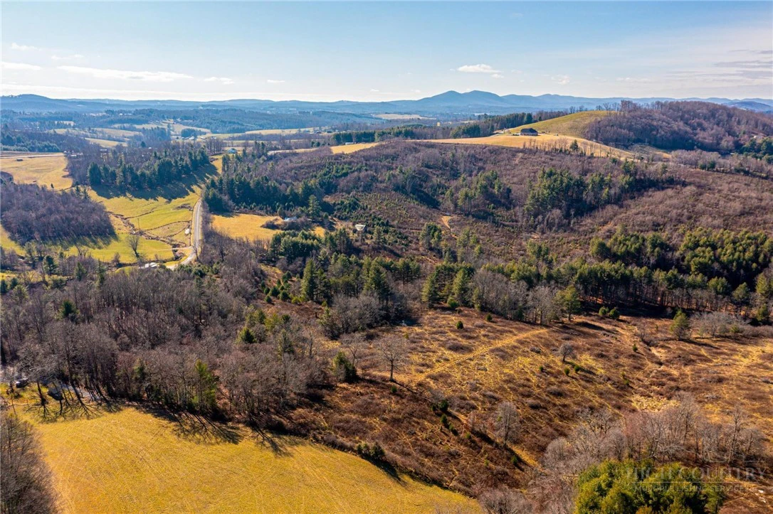 Image number 11 for the current listing