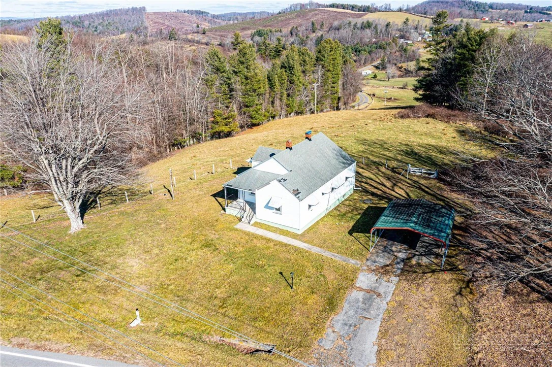 Image number 16 for the current listing