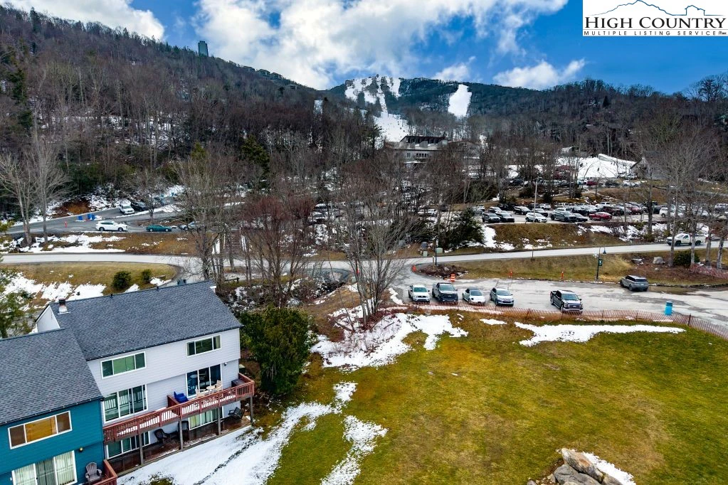 Image number 13 for the current listing