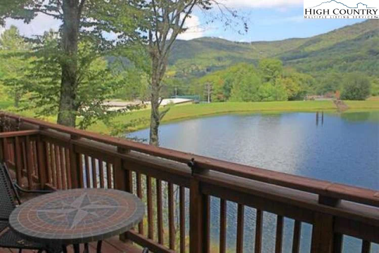 Image number 21 for the current listing