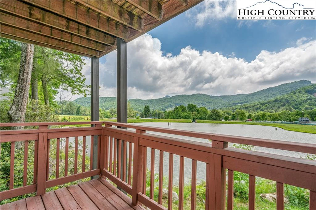 Image number 8 for the current listing