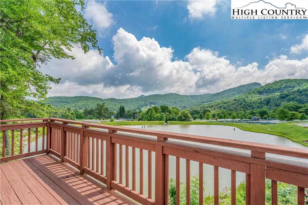 Image number 7 for the current listing