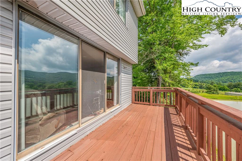 Image number 5 for the current listing