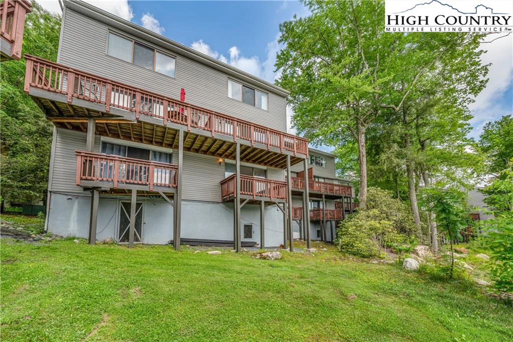 Image number 3 for the current listing
