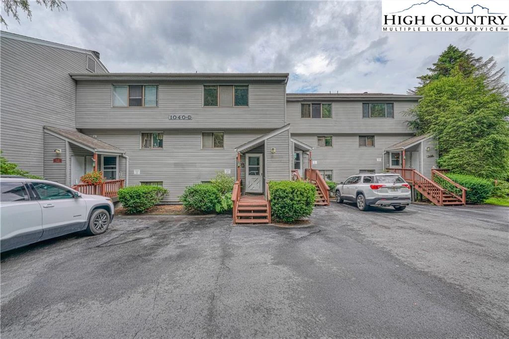 Image number 15 for the current listing