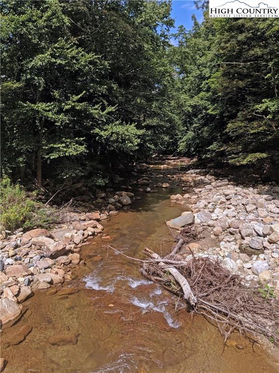 Image number 3 for the current listing