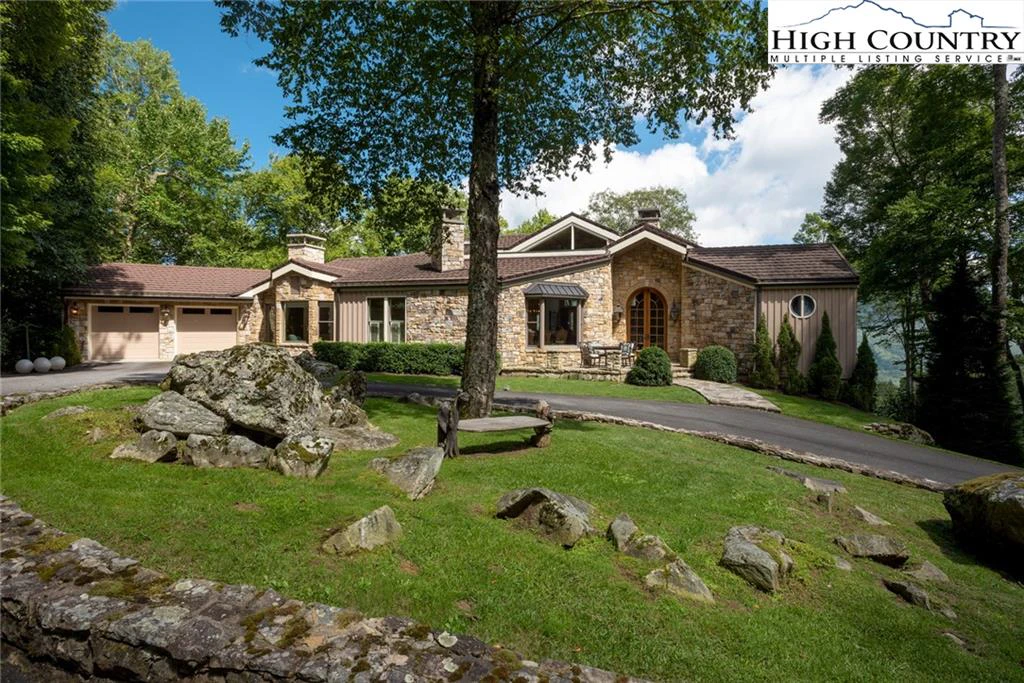 Image number 15 for the current listing