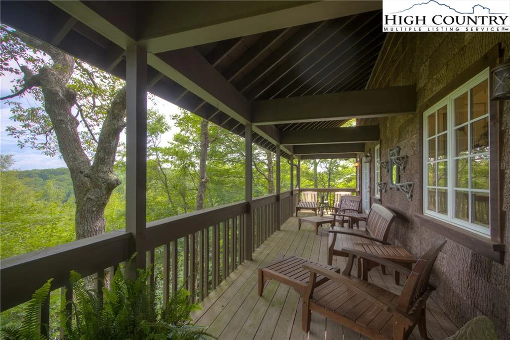 Image number 6 for the current listing
