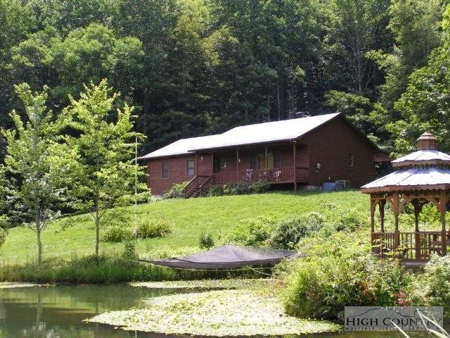 Image number 1 for the current listing