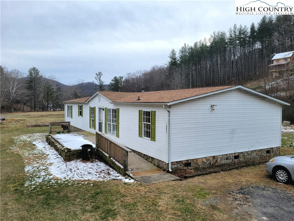 Image number 17 for the current listing